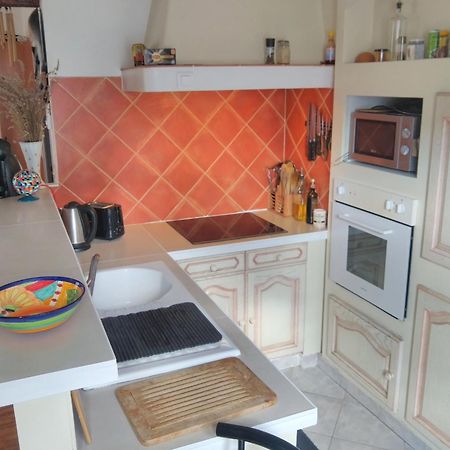 Romans-Sur-Isere, Maison De Rue En Centre Ancien Екстериор снимка