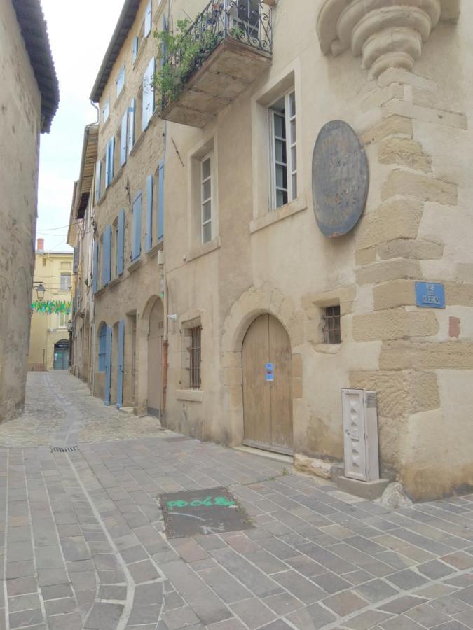 Romans-Sur-Isere, Maison De Rue En Centre Ancien Екстериор снимка